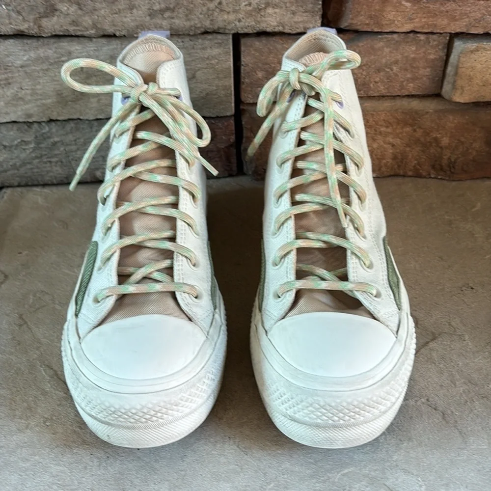Converse Chuck Taylor All Star sz 8 high top cloth/leather platform sneakers